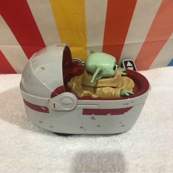 Star Wars Mandalorian remote control-baby yoda - Picture 2 of 4